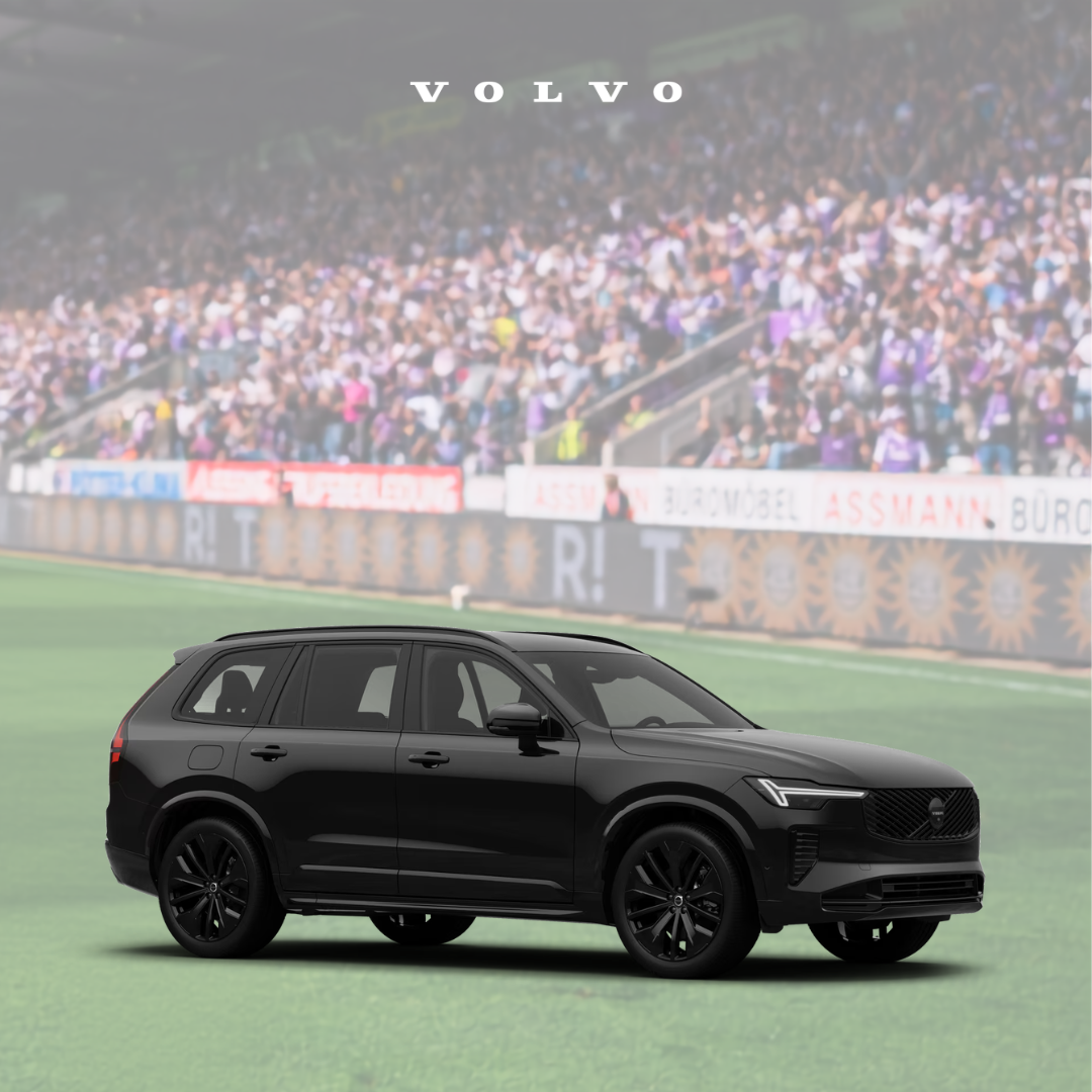 XC90 T8 AWD Long Range Black Edition Plus · 7 Sitze vor der Bremer Brücke